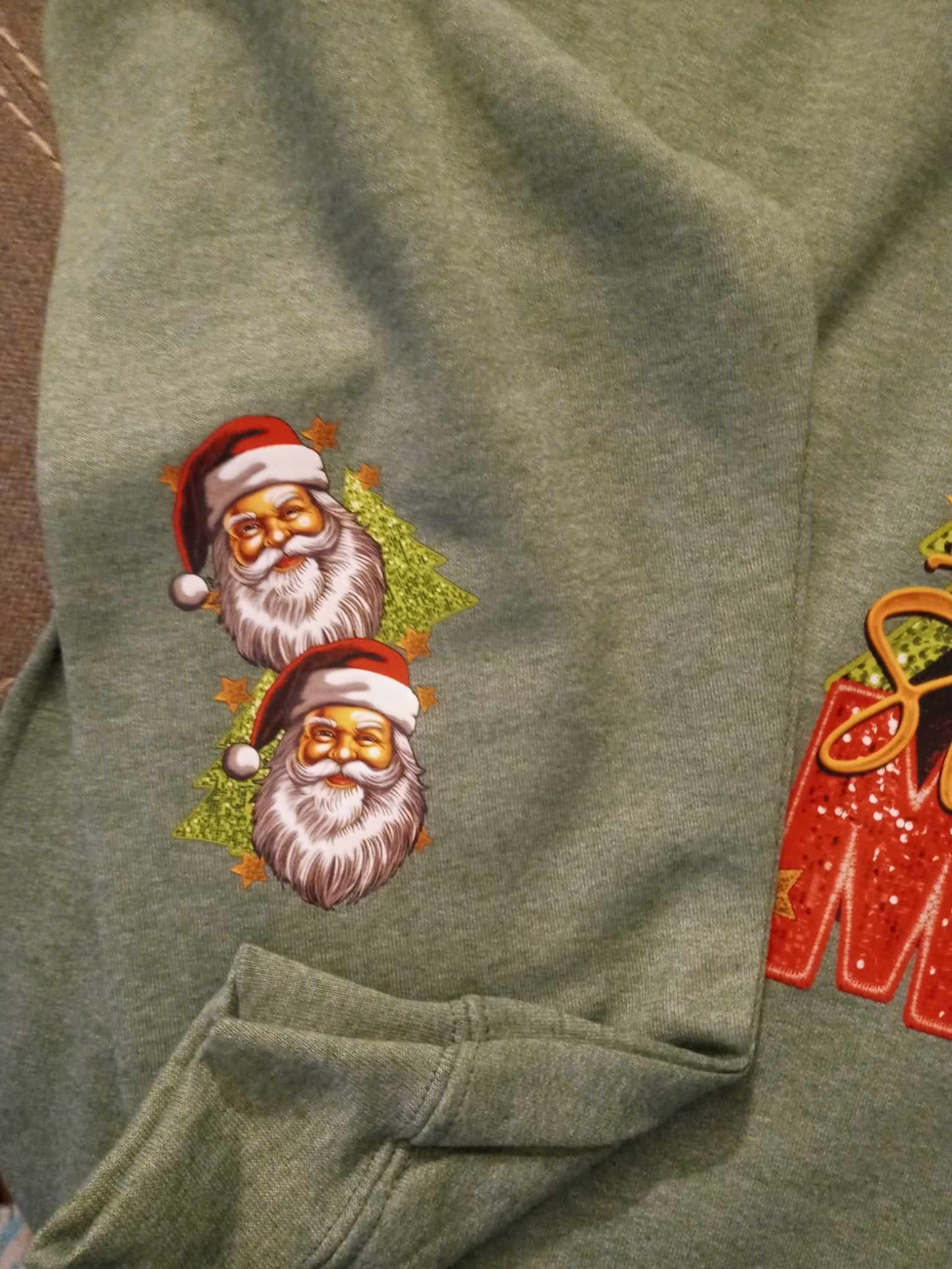 Merry Santa embroidery look transfer set