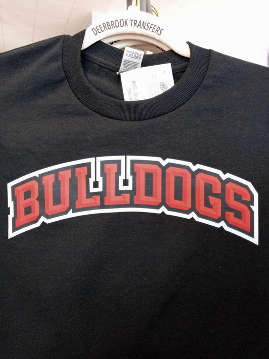 Faceted Arch New London Bulldogs shirt