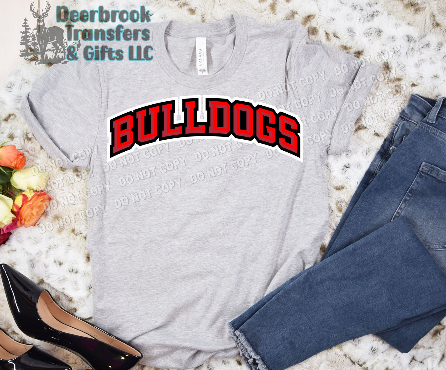 Faceted Arch New London Bulldogs shirt